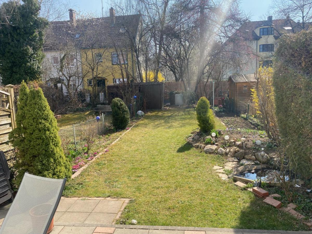 Gemuetliche Privatzimmer Mit Geteiltem Bad, Kueche Und Garten ミュンヘン エクステリア 写真